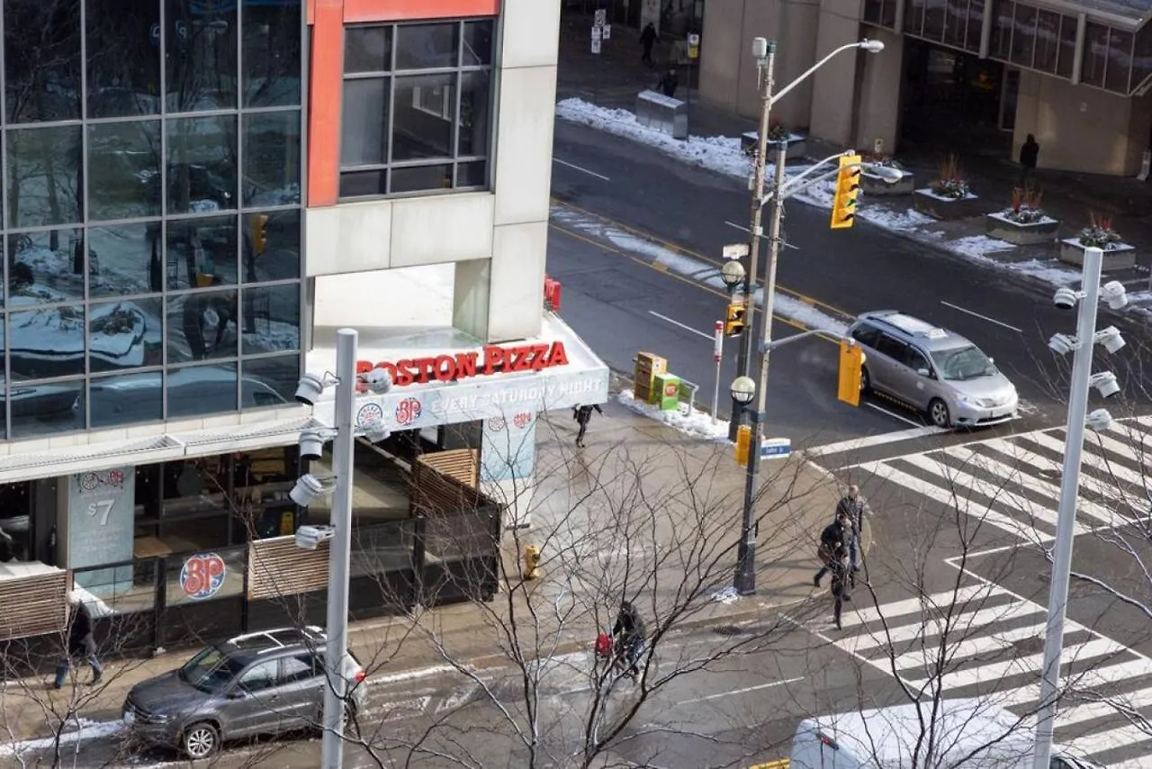Lux 2Br 1Ba Steps To Cn Tower W Parking Included Villa Toronto 0*,  Canada