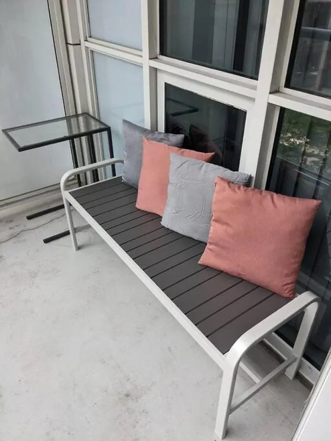 Lux 2Br 1Ba Steps To Cn Tower W Parking Included Villa Toronto 0*,
